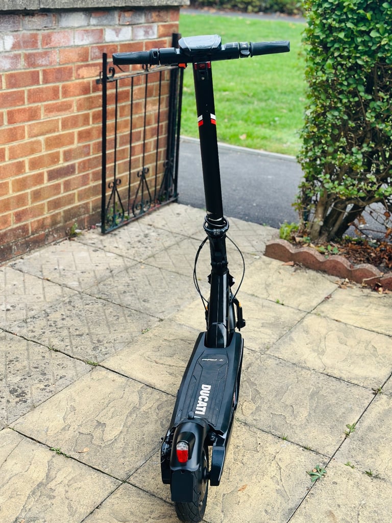 E-scooter Ducati Pro III