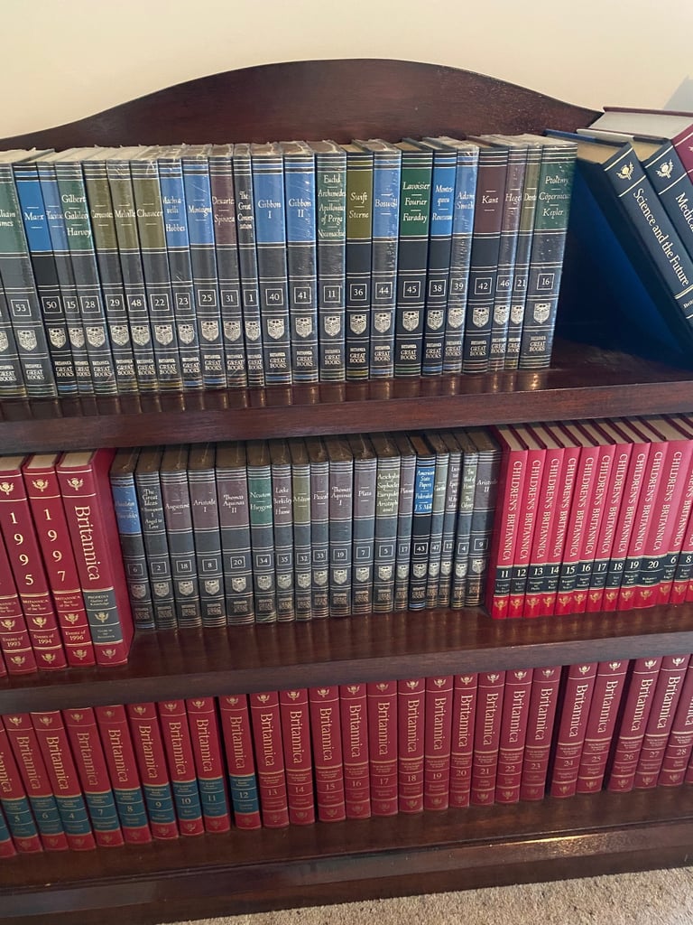 Full Set of Encyclopaedia Britannica from the early 1990s with Bespoke Bookcase