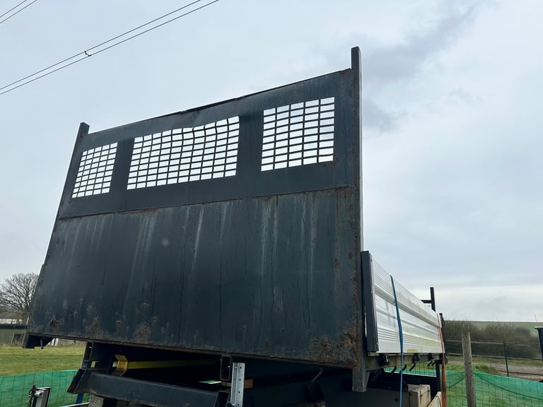 USED TIPPER BODY FOR SINGLE CAB MERCEDES SPRINTER
