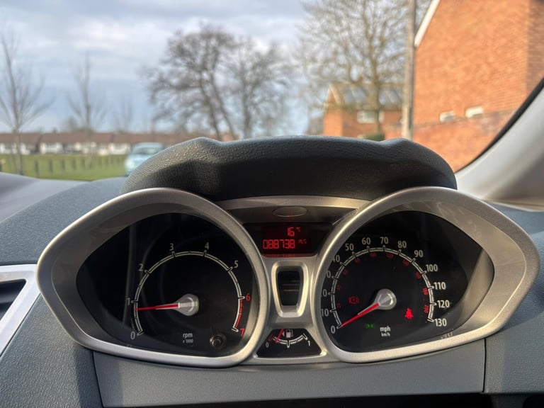 2010 Ford Fiesta 1.25 Zetec 3dr [82] HATCHBACK Petrol Manual