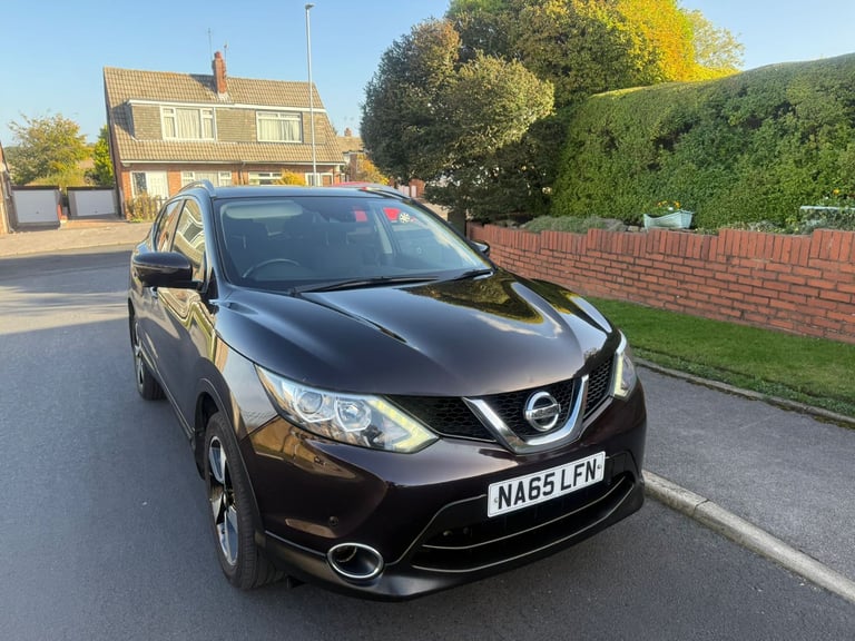image for Nissan Qashqai1.5 dCi n-tec+ 2WD Euro 6 SUV with 12 months MOT&FSH&Panoramic R&Nav&360 Camera&ULEZ