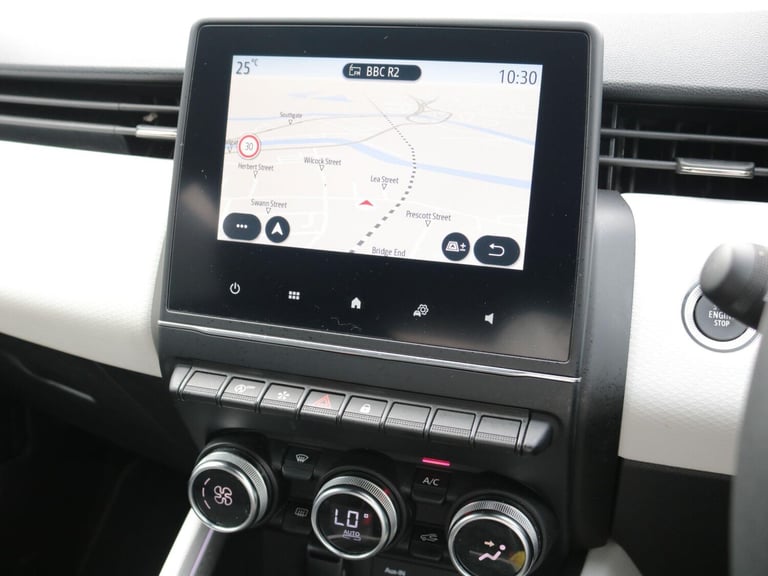 2023 Renault Clio 1.0 TCe Techno Hatchback 5dr Petrol Manual Euro 6 (s/s) (90 ps) HATCHBACK Petro...