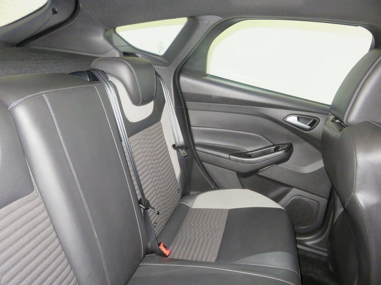 FORD FOCUS 2.0 TDCi ST-2 Euro 6 (s/s) 5dr 2017