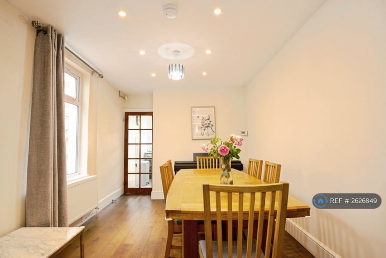 4 bedroom house in Moy Road, Cardiff, CF24 (4 bed) (#2626849)