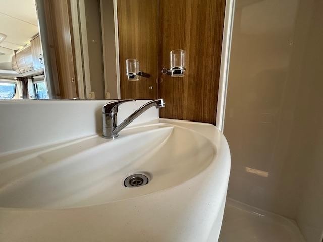 2012 STERLING DIAMOND ELITE COMPACT TOURING CARAVAN