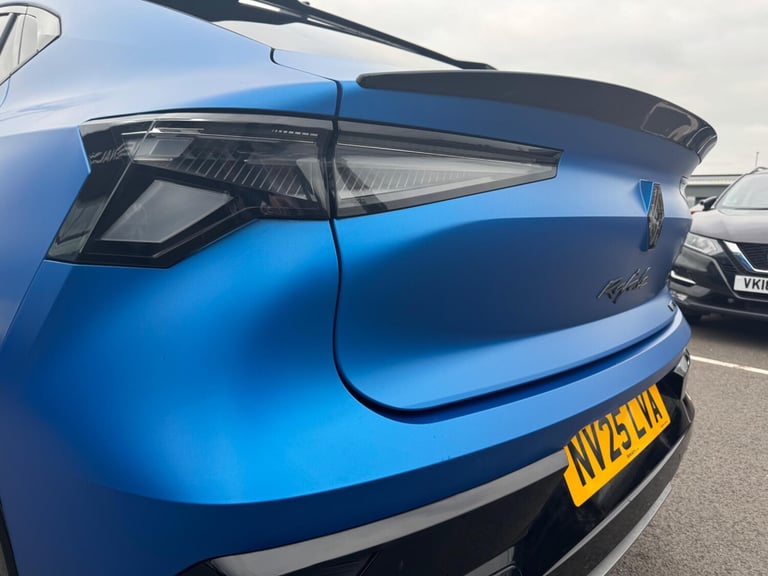 2025 Renault RAFALE E-Tech PHEV Atelier Alpine AWD 5dr Auto COUPE PETROL/ELECTRIC Automatic