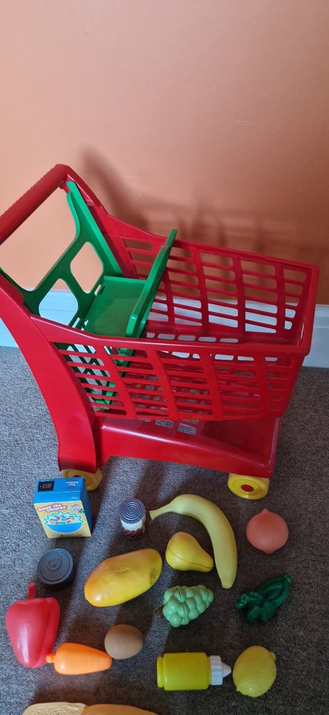  PLASTIC SHOPPING TROLLEY WITH GROCERIES. EXCELLENT CONDITION.