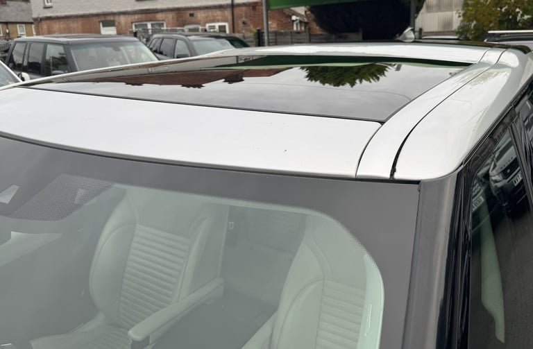 2019 Land Rover Discovery 2.0 SD4 HSE SUV 5dr Diesel Auto 4WD Euro 6 (s/s) (240 ps) ESTATE Diesel...