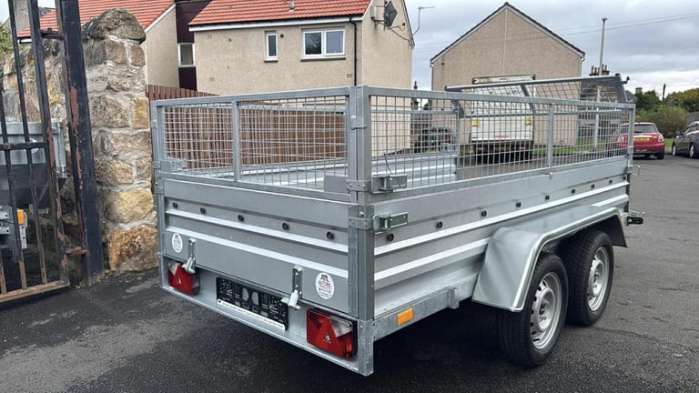 BRAND NEW 10FT x 5FT TWIN AXLE NIEWIADOW TRAILER WITH 40CM MESH 750KG