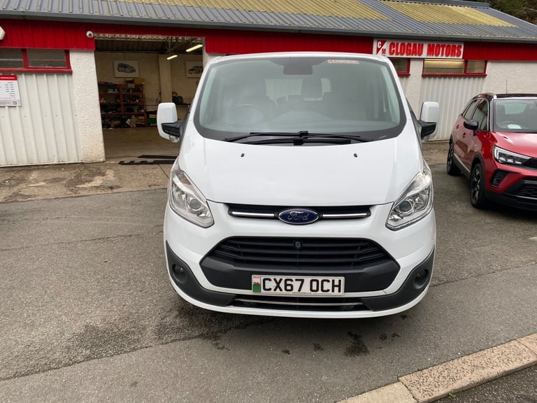 2017 Ford Tourneo Custom Ford Tourneo Custom 2.0 TDCi 130ps 9 Seater Leather Titanium Minibus Cam...