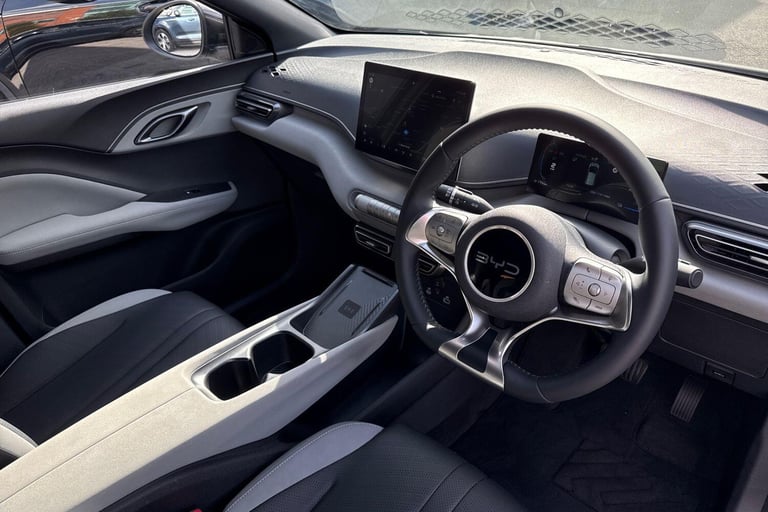 2025 BYD Dolphin 43.2kWh Comfort Hatchback 5dr Electric Auto (154 ps) HATCHBACK Electric Automatic