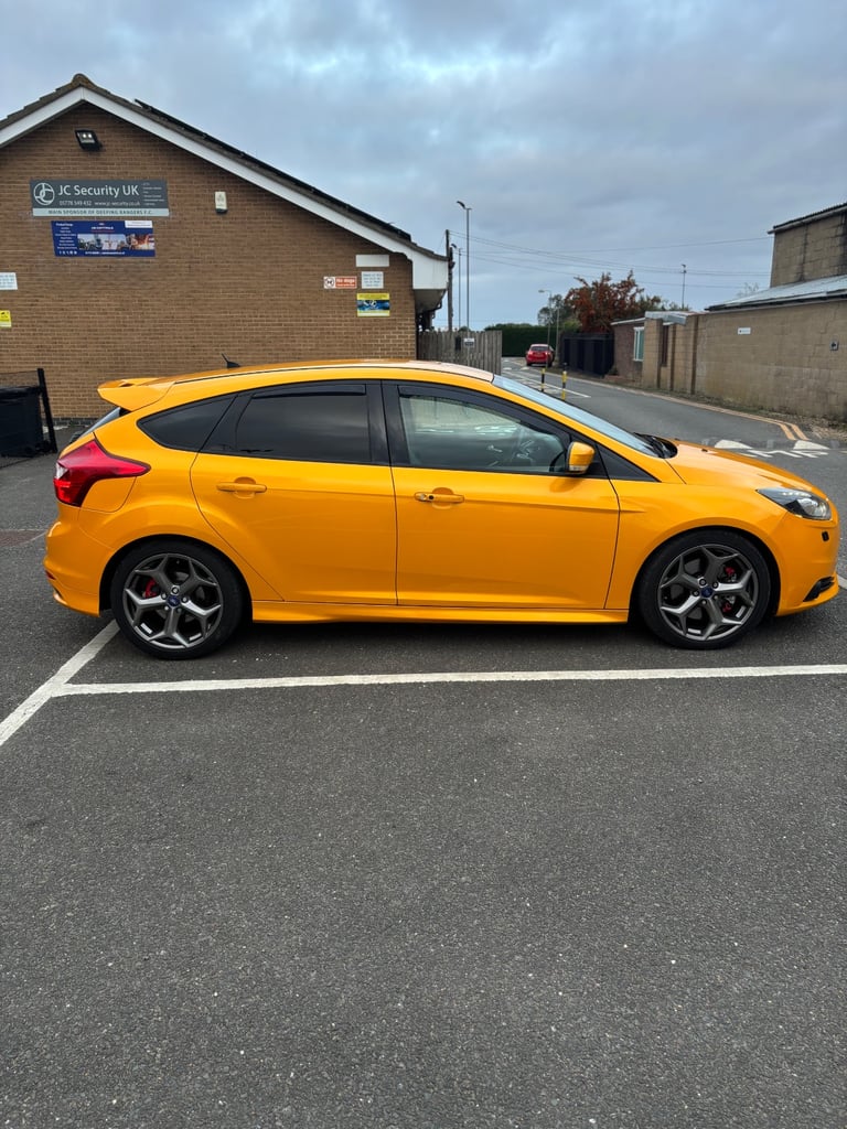 2014 Ford Focus ST-3 2.0L Turbocharged Petrol 250bhp
