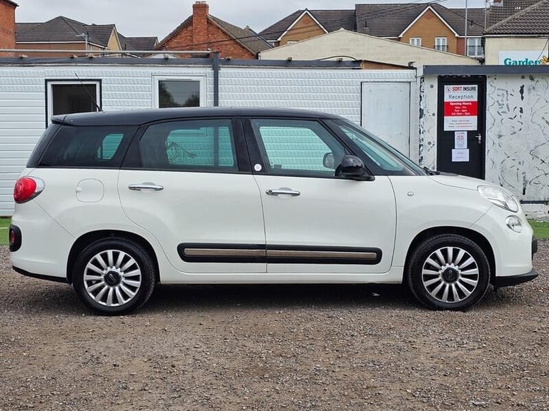 2015 Fiat 500L 1.6 MultiJet Lounge MPW Euro 5 (s/s) 5dr MPV Diesel Manual
