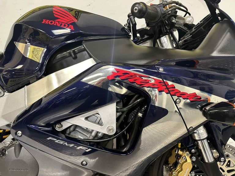 2002 HONDA CBR900RR FIREBLADE