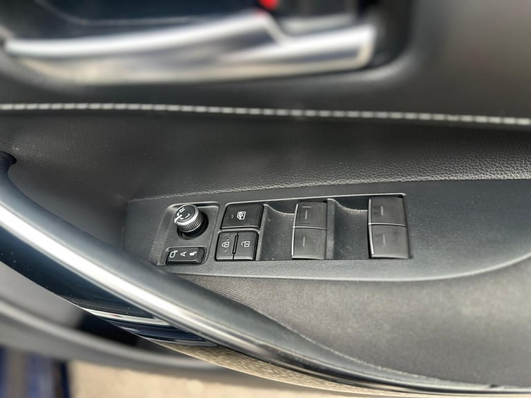 2022 Toyota Corolla 2.0 VVT-i Hybrid GR Sport 5dr CVT HATCHBACK Petrol/Electric Hybrid Automatic