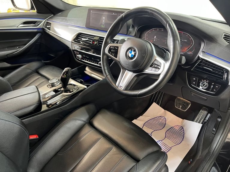 2020 BMW 5 Series 2.0 520d MHT M Sport Saloon 4dr Diesel Hybrid Auto Euro 6 (s/s) (190 ps)CAT Sal...