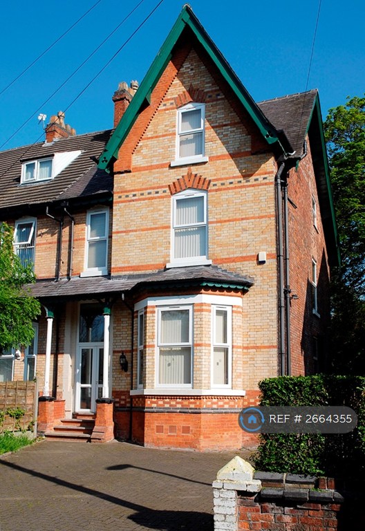 8 bedroom house in Brighton Grove, Manchester, M14 (8 bed) (#2664355)