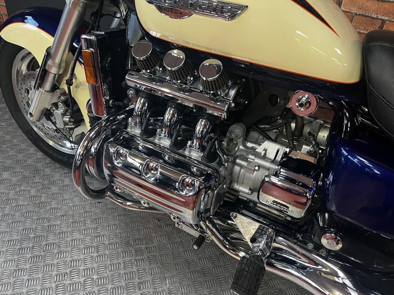 Honda VALKYRIE F6C 1500 LOW MILES CLEAN EXAMPLE 