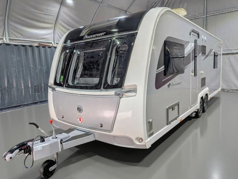 Buccaneer Barracuda 2020 4 Berth Island Bed Caravan With Quad Movers 