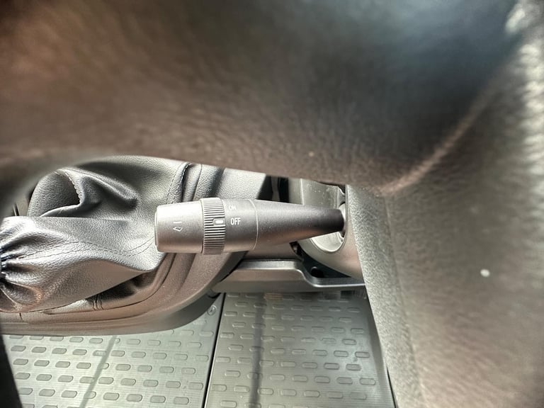 Roller Team Auto-Roller 694 4 berth DIESEL MANUAL 2014/14