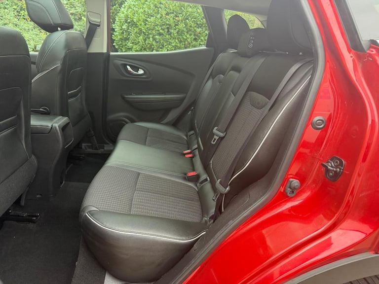 Renault Kadjar 1.6 dCi Signature Nav Euro 6 5dr DIESEL MANUAL 2016/65