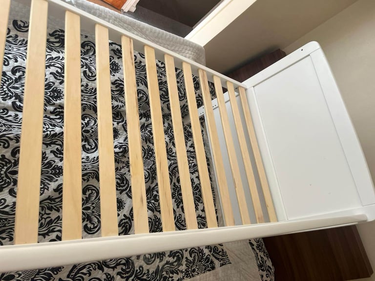 Baby Elegance Travis Baby Cot Bed with Mattress
