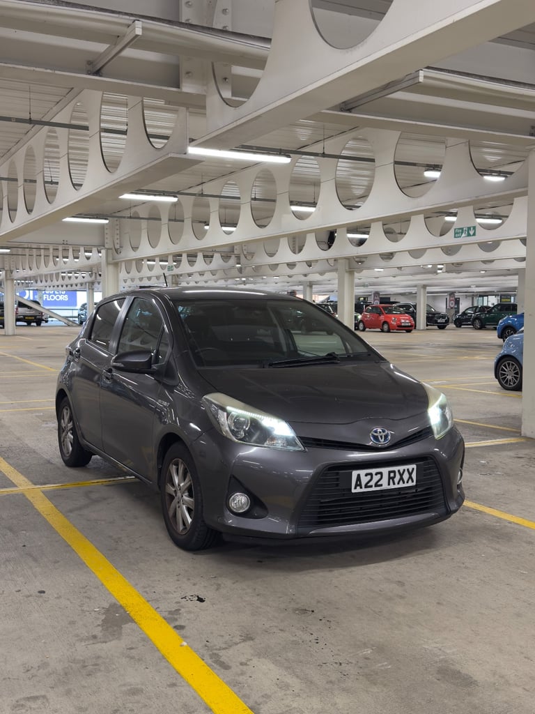 Toyota, YARIS, Hatchback, 2013, Other, 1497 (cc), 5 doors