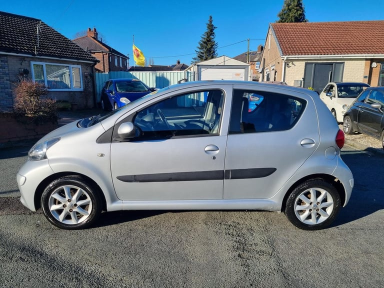 2008 Toyota AYGO AYGO Platinum 95k new mot 