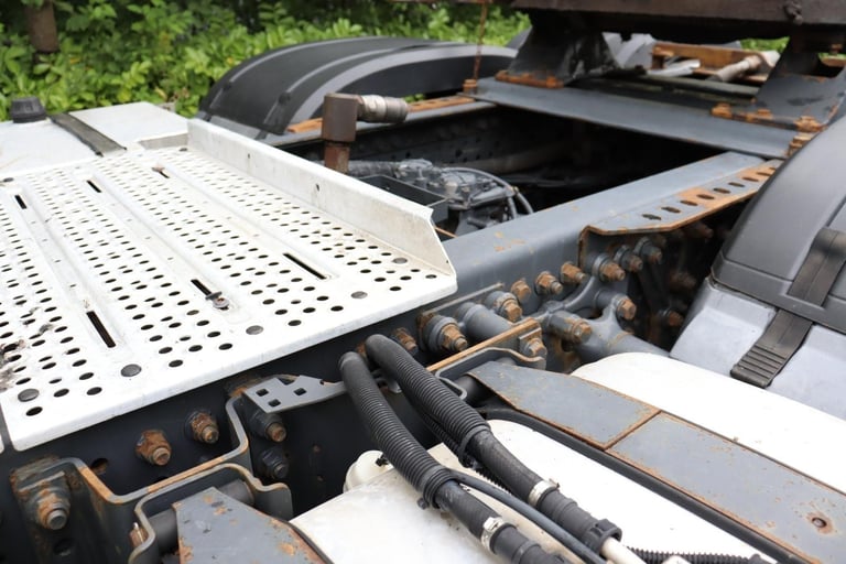 MERCEDES ACTROS 2548 STREAMSPACE 6X2 REARLIFT TRACTOR (2015)