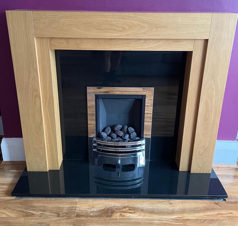 Gas Fire & Surround 
