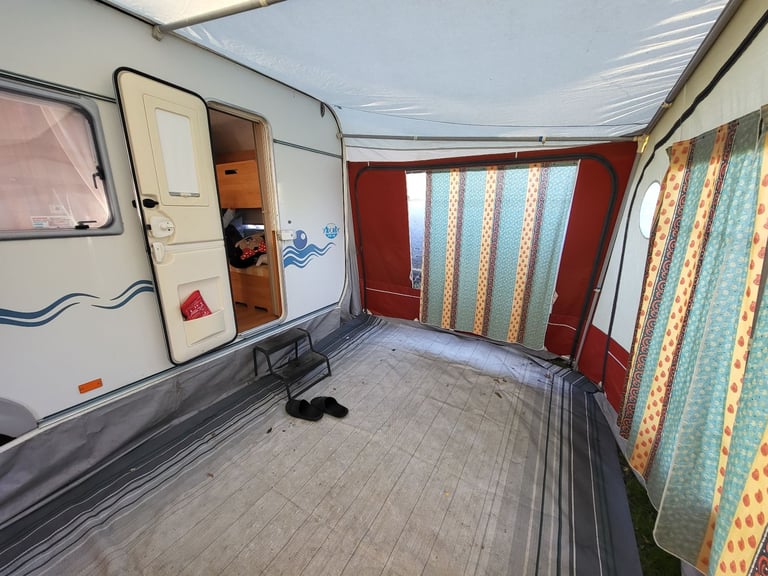 6 Birth Caravan loaded with extras