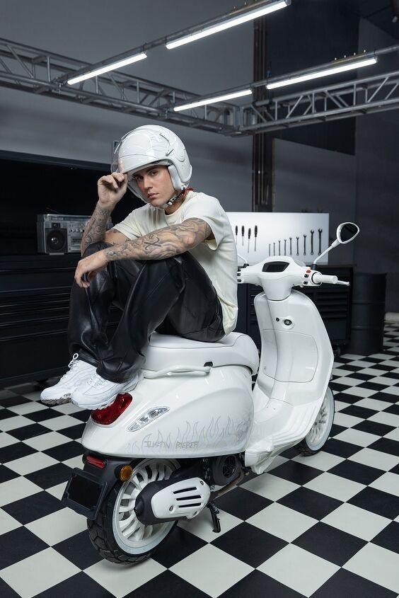 Piaggio Vespa 125cc Scooter JUSTIN BIEBER LIMITED EDITION 