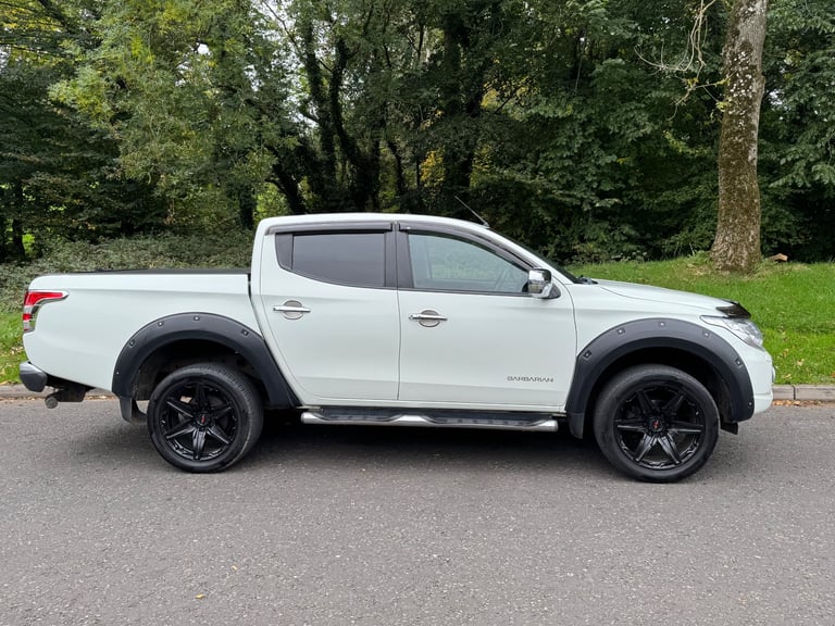 Mitsubishi, L200, Pick Up, 2016, Manual, 2442 (cc)