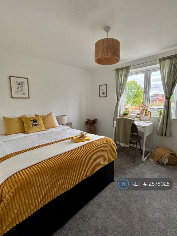 6 bedroom house in Cabell Road, Guildford, GU2 (6 bed) (#2676025)