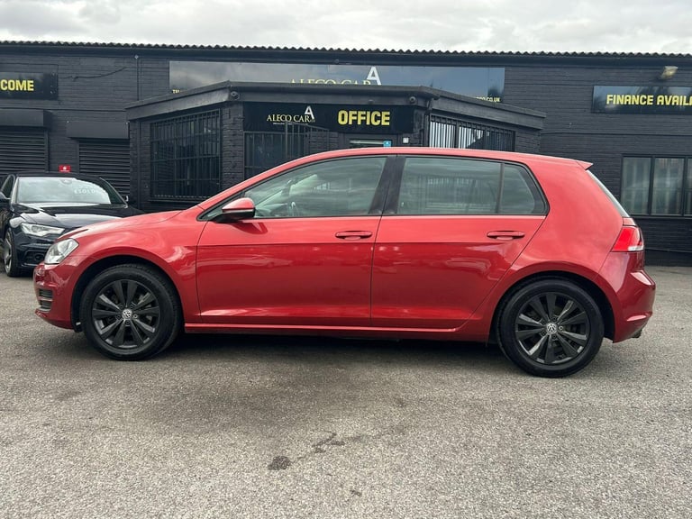 VOLKSWAGEN GOLF 1.4 TSI BlueMotion Tech SE Red Manual Petrol 2013