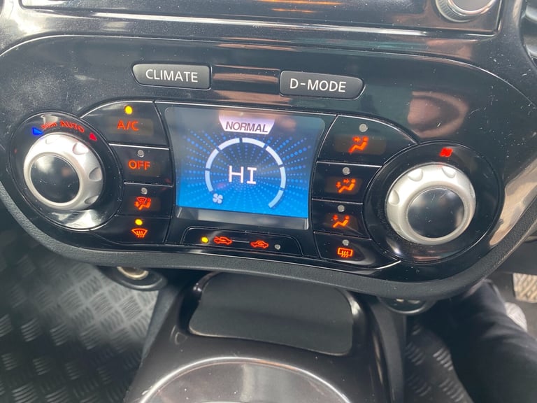 2014 Nissan Juke 1.5 dCi Tekna 5dr HATCHBACK Diesel Manual