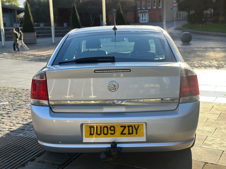 2009 Vauxhall Vectra 1.9 CDTi 16v Elite 5dr HATCHBACK Diesel Automatic