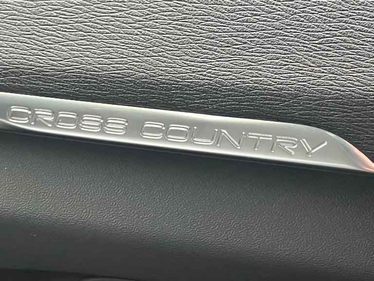 2017 Volvo V40 T3 [152] Cross Country Nav Plus 5dr HATCHBACK PETROL Manual