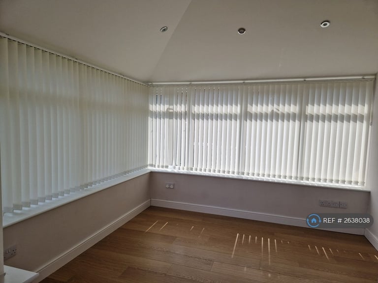 3 bedroom house in Cavalry Court, Lincoln, LN4 (3 bed) (#2638038)