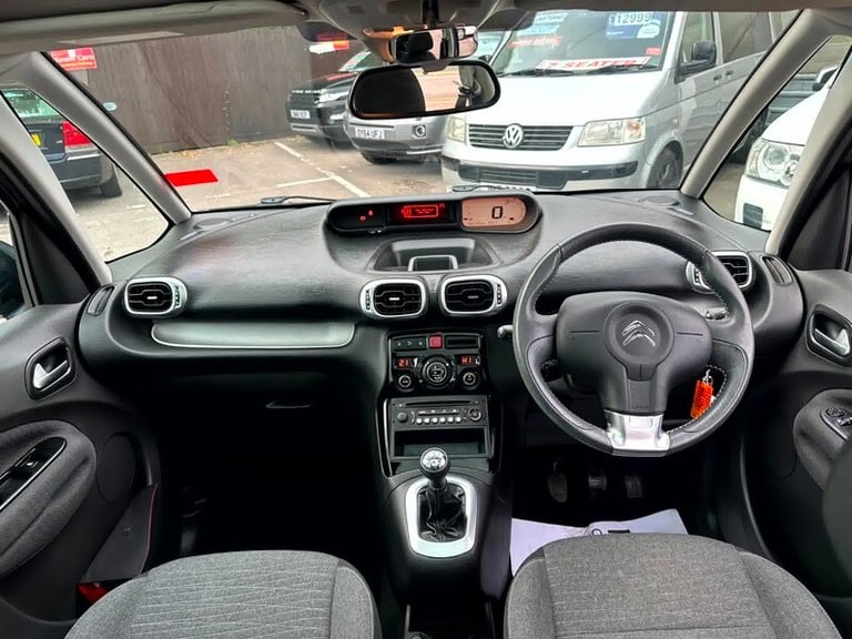 Citroen C3 PURETECH PLATINUM PICASSO-ONLY 60702 MILES, ONLY ?35 ROAD TAX