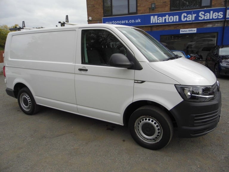 image for  Volkswagen Transporter 2.0 TDI T32 Startline FWD SWB Euro 6 (s/s) 5dr Diesel Manual