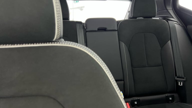 2025 Volvo XC40 Ultra, B4 Mild hybrid, Petrol, Dark Estate Petrol Automatic