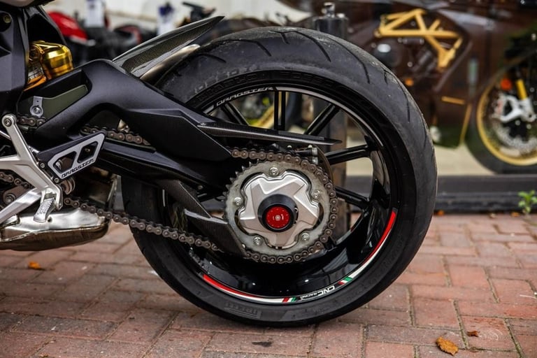 MV Agusta Brutale LOW MILES ! CARBON ! STUNNING