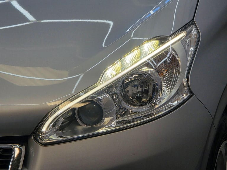 2015 Peugeot 208 1.4 HDi Style Euro 5 5dr HATCHBACK Diesel Manual