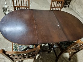Dining Table + 4 chairs