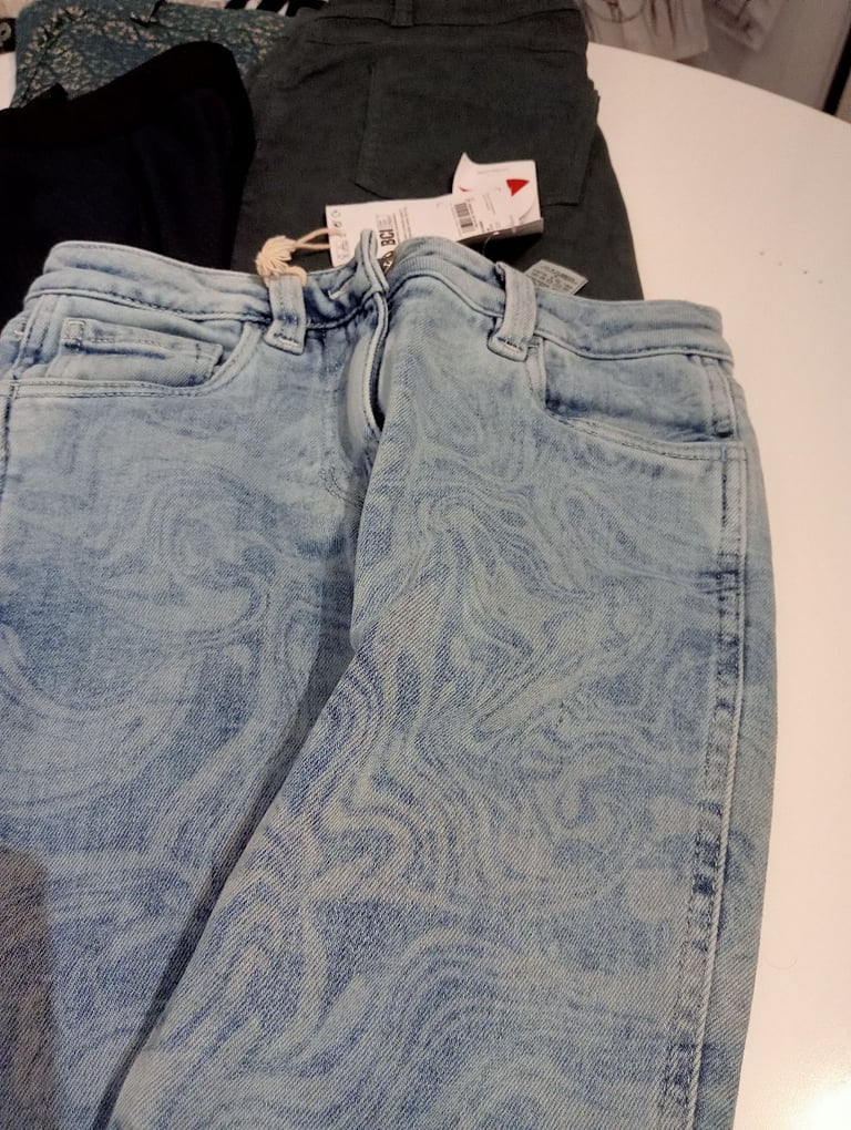 Ladies trousers  size 6- 8