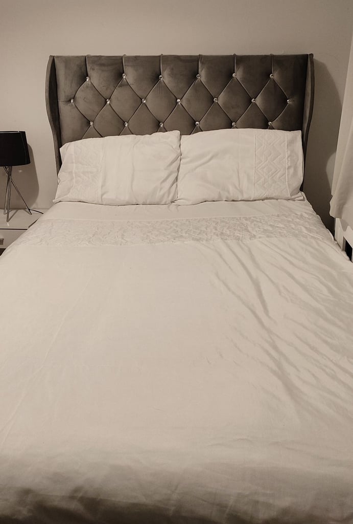 Double Bedroom In a House To share