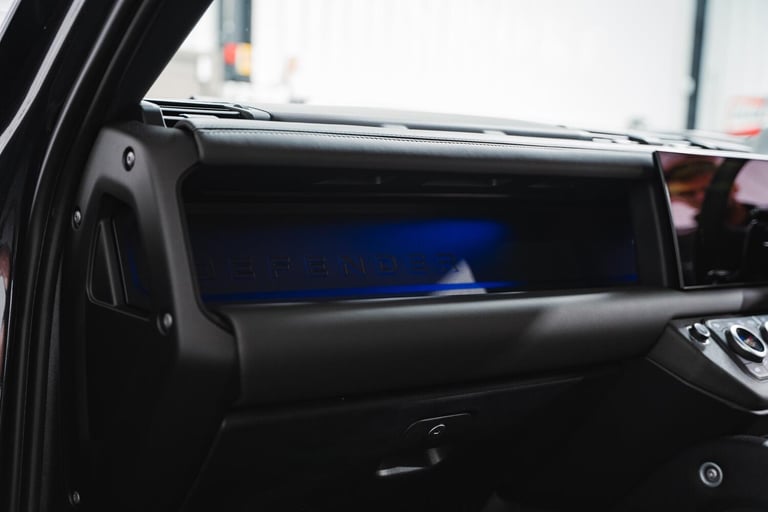 LAND ROVER DEFENDER 90 5.0 P525 V8 Carpathian Edition 2022