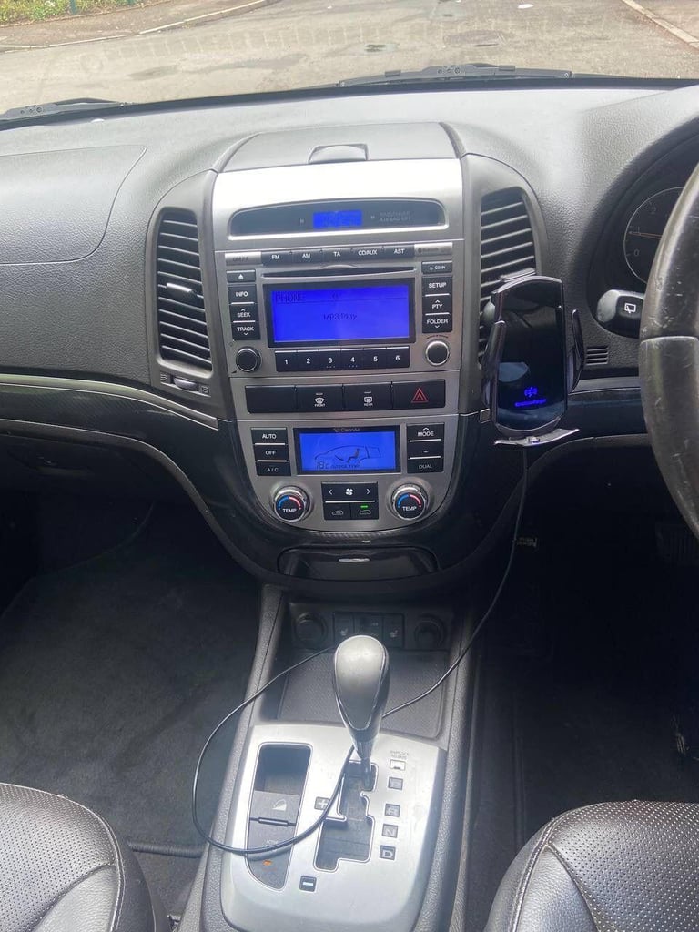 2011 Hyundai Santa Fe 2.2 CRDi Premium Auto 4WD Euro 5 5dr (5 seat) ESTATE Diesel Automatic