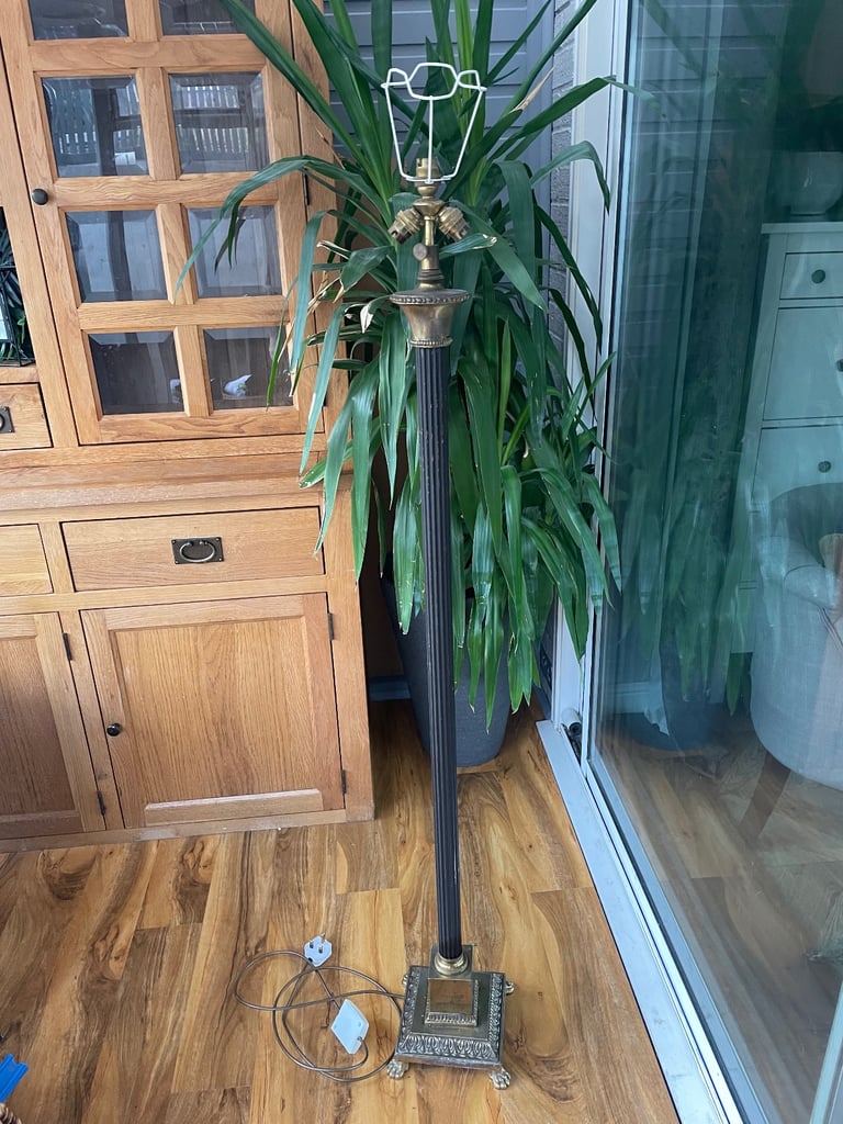 image for ANTIQUE BRASS FLOOR LAMP 